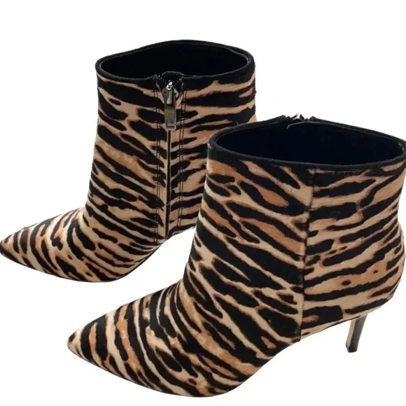 Nine West animal print heeled booties Faux fur Women’s size 5 Pointed toe - Picture 6 of 14